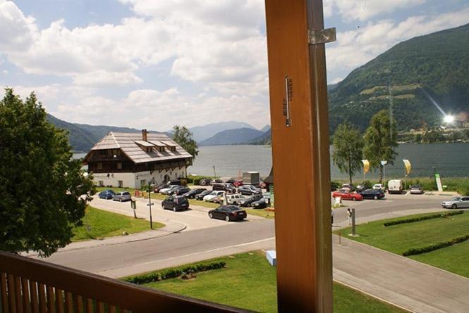 Fruehstueckspension "Schlosswirt" Ossiach Pokoj fotografie